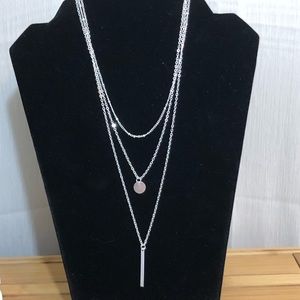 Beautiful 3 layered silver necklace 🖤